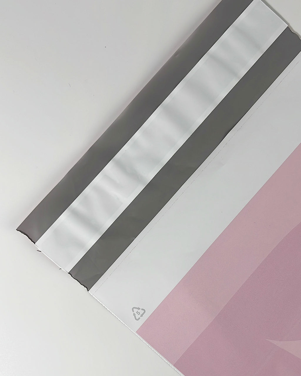 Custom Poly Mailers (Medium 10” × 13”)